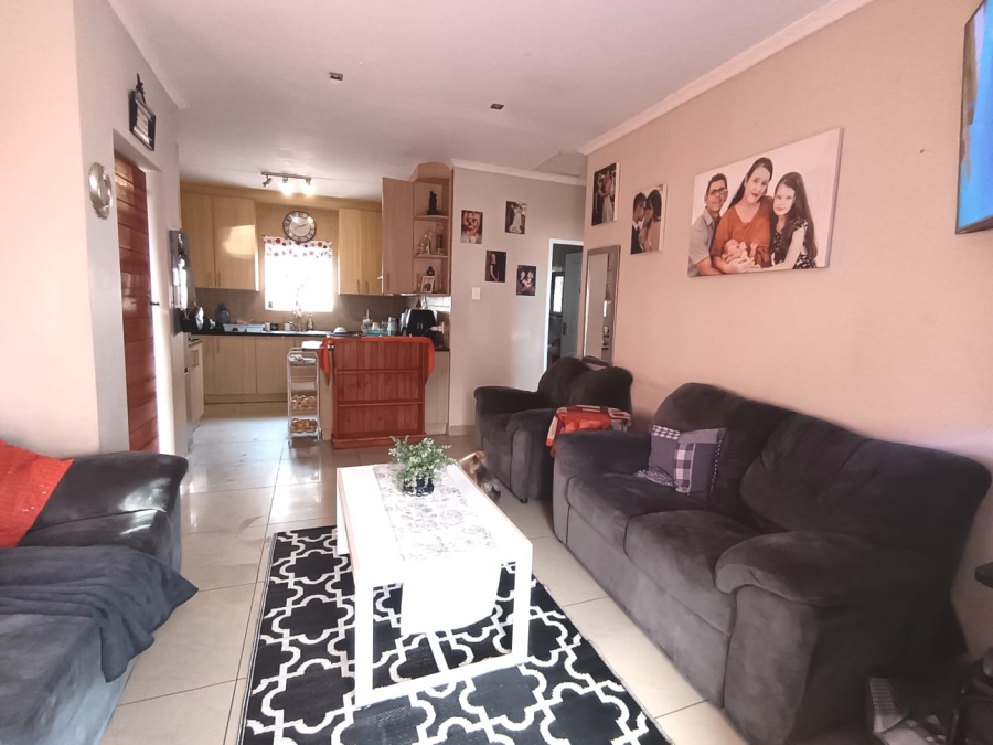 2 Bedroom Property for Sale in Parsonsvlei Eastern Cape